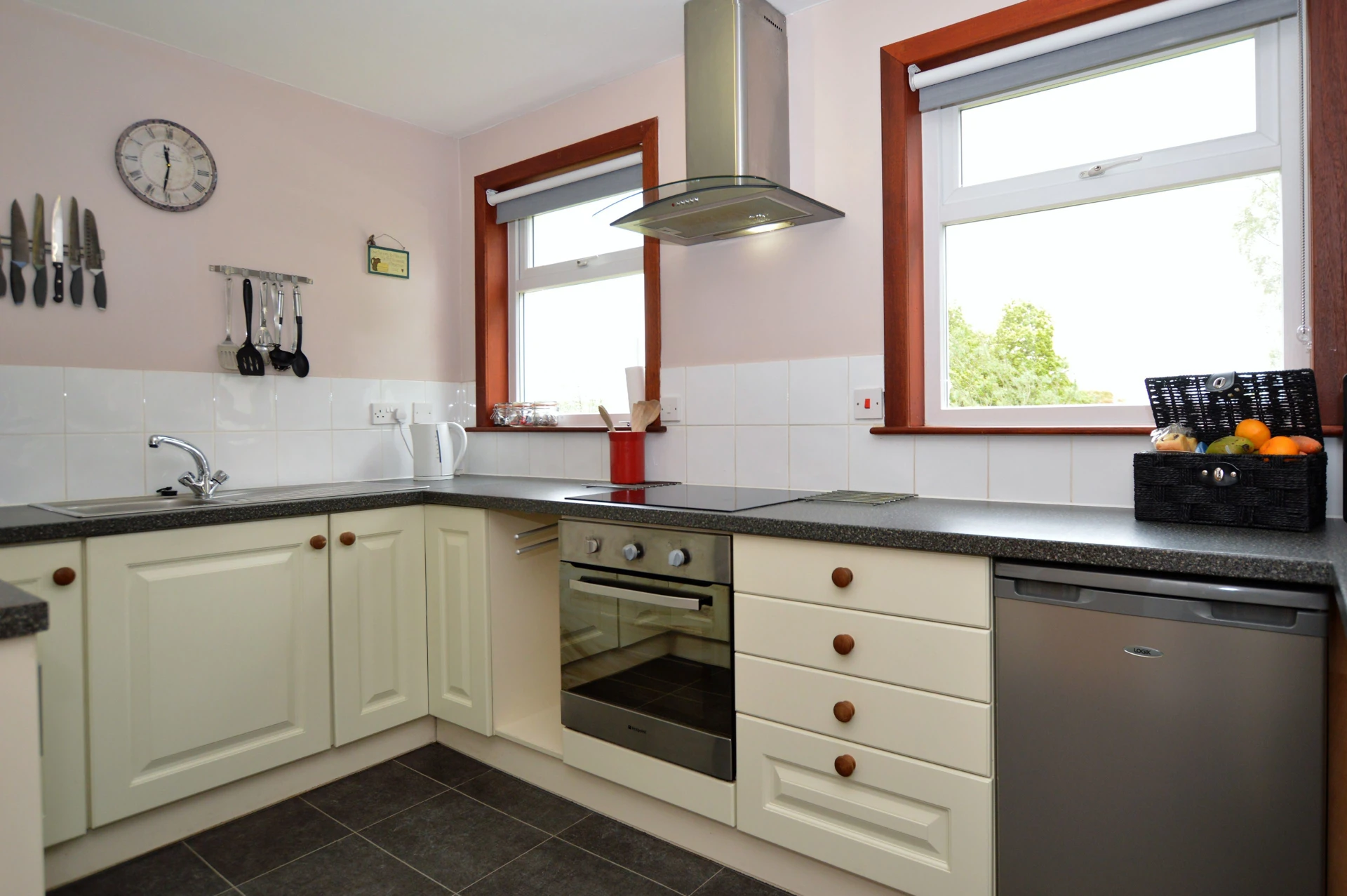 Rowan Cottage Image 1