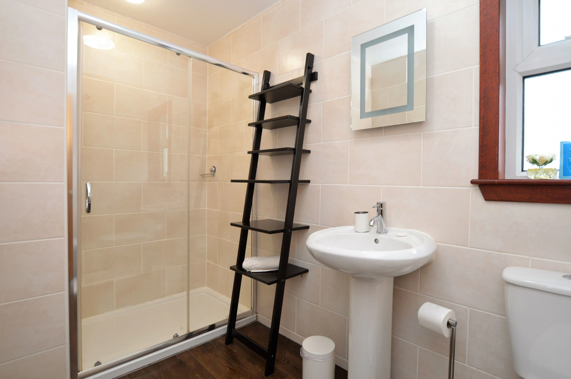 Rowan Cottage Image 1