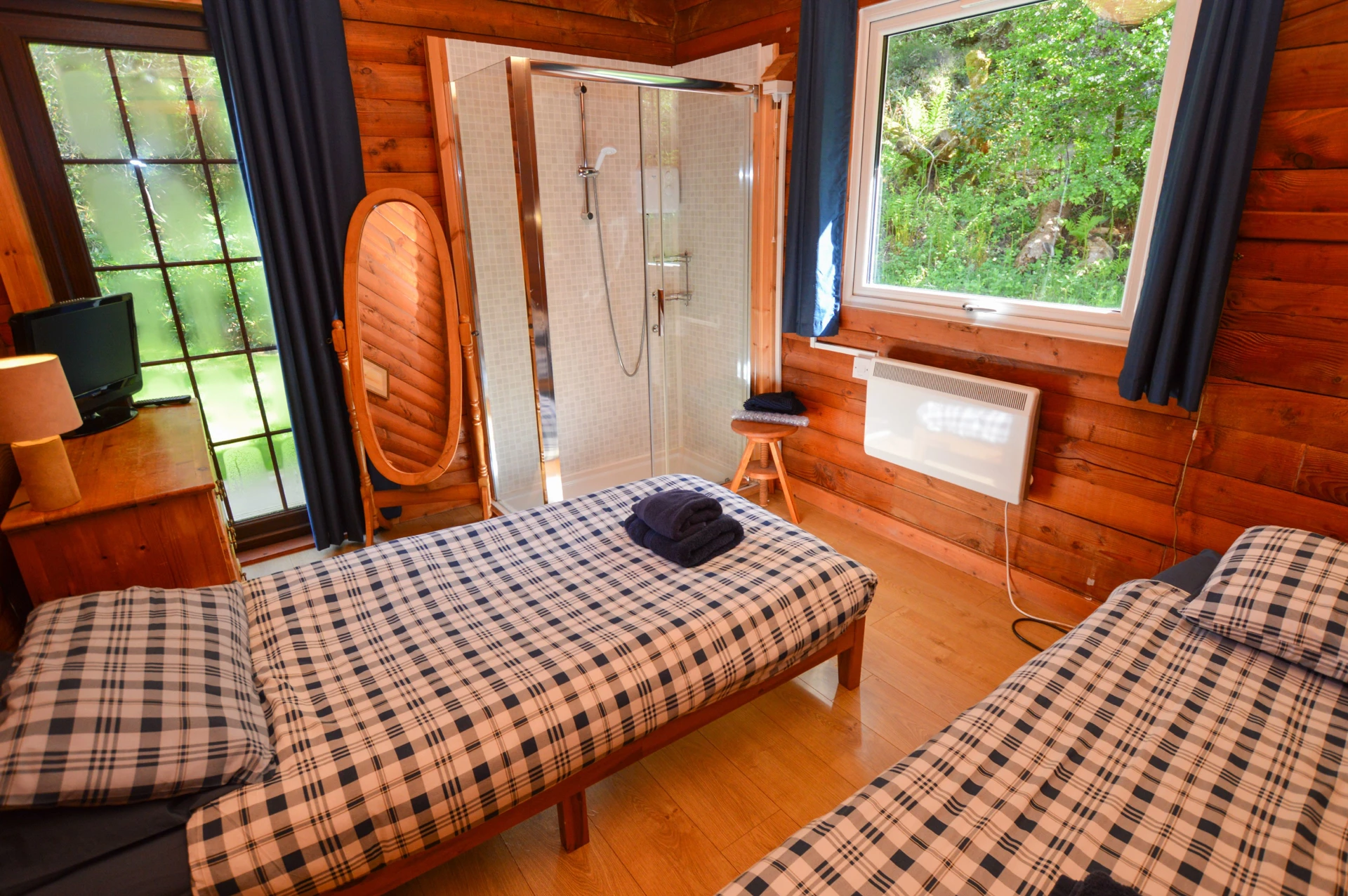 18 Lamont Lodges Image 1