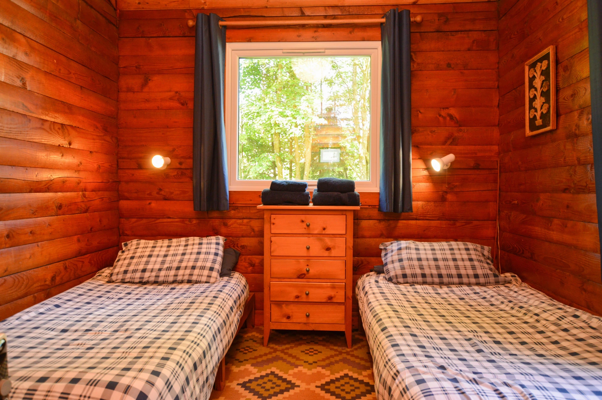 18 Lamont Lodges Image 1