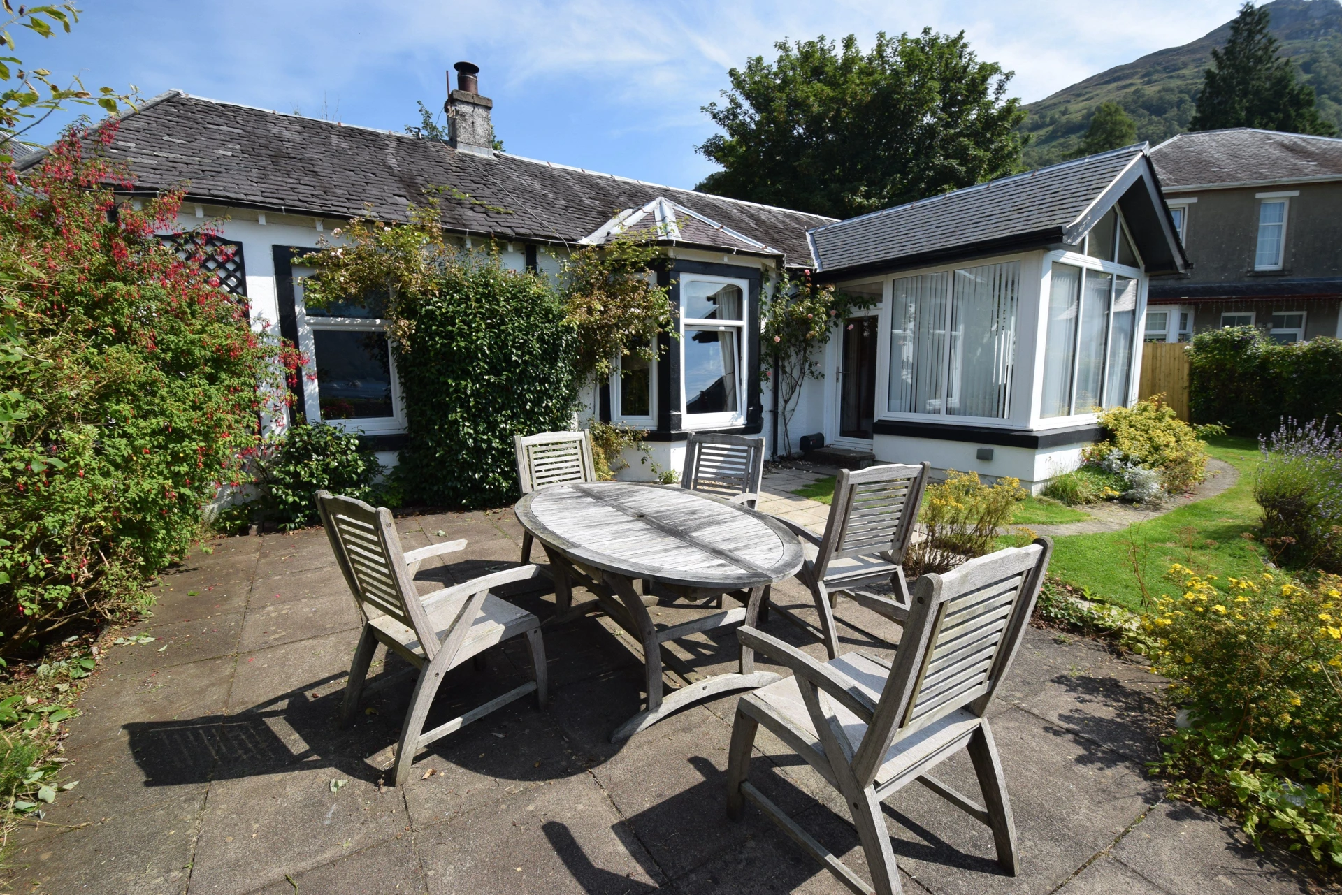 Ashburn on the Loch Image 1