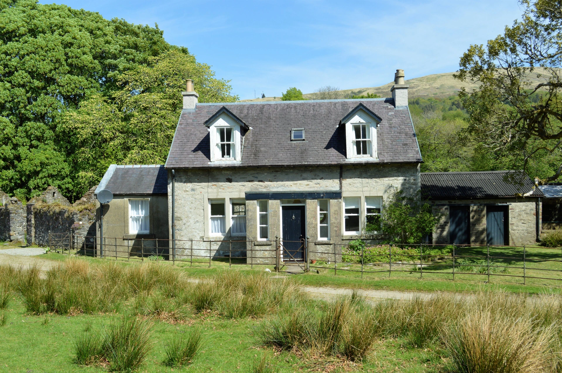 Garden Cottage  Image 1