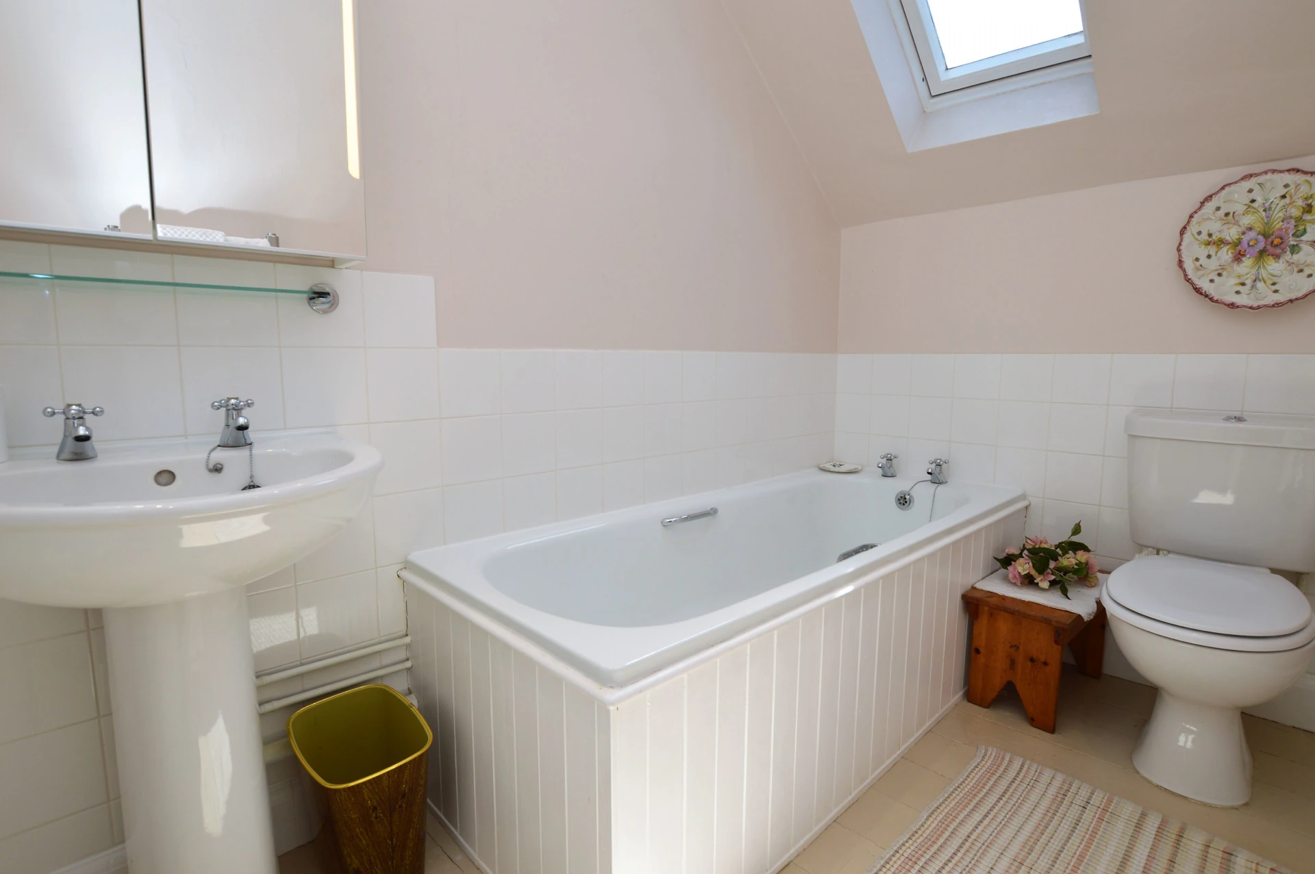 Garden Cottage  Image 1