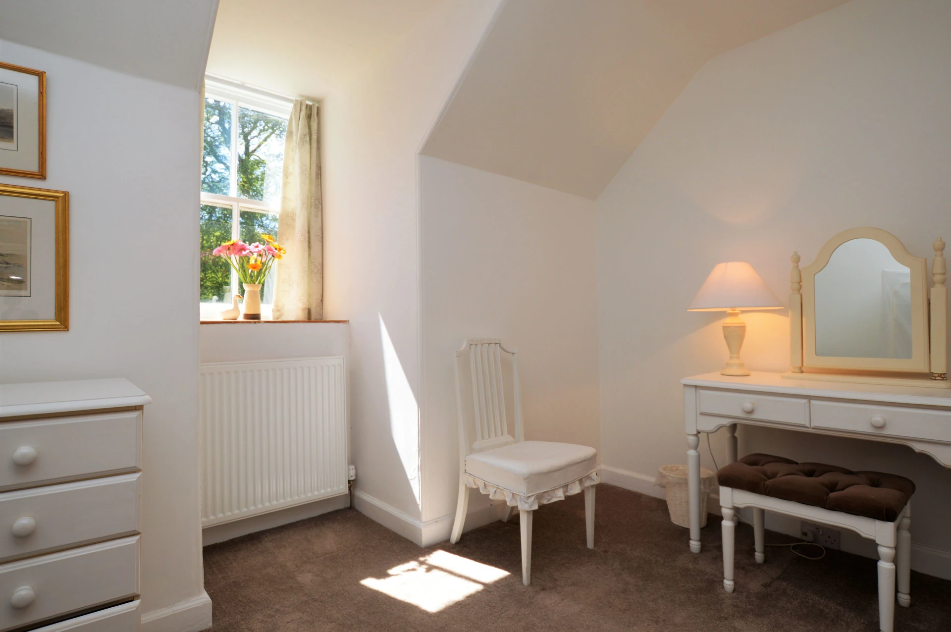 Garden Cottage  Image 1