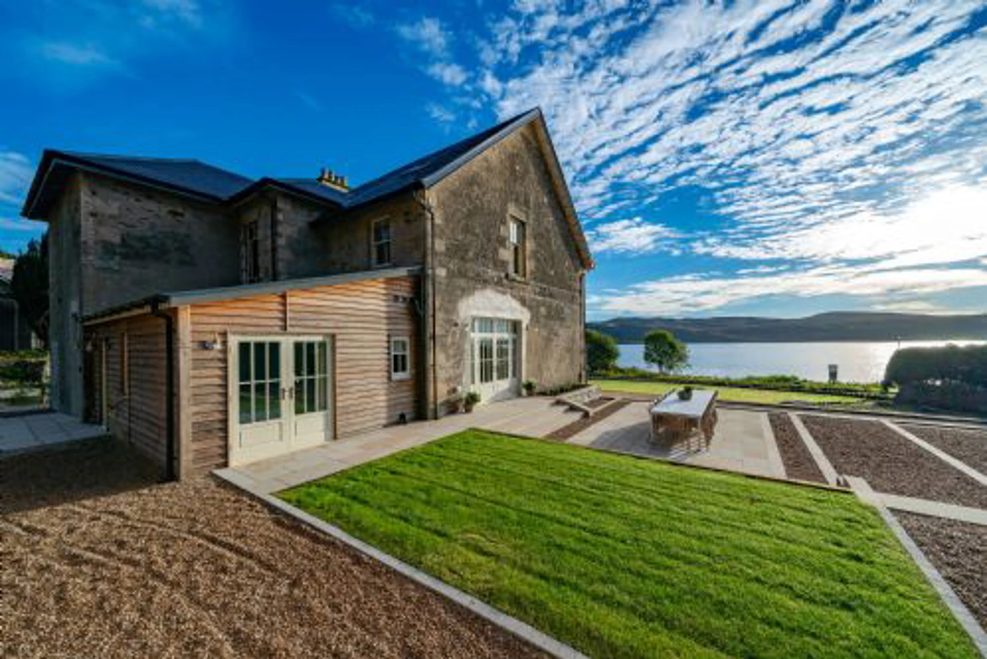 The Hollies, Tighnabruaich Image 1