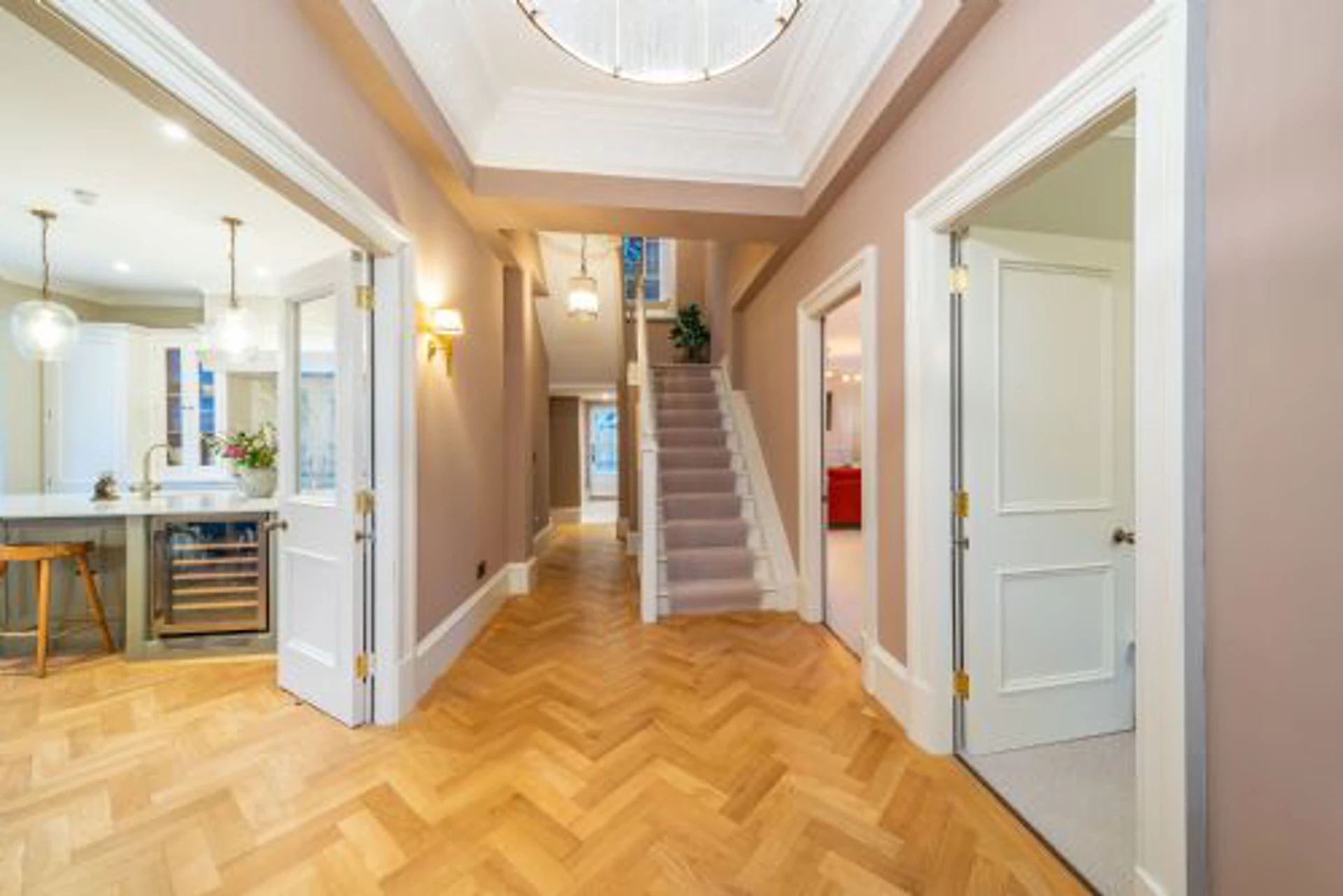 The Hollies, Tighnabruaich Image 1