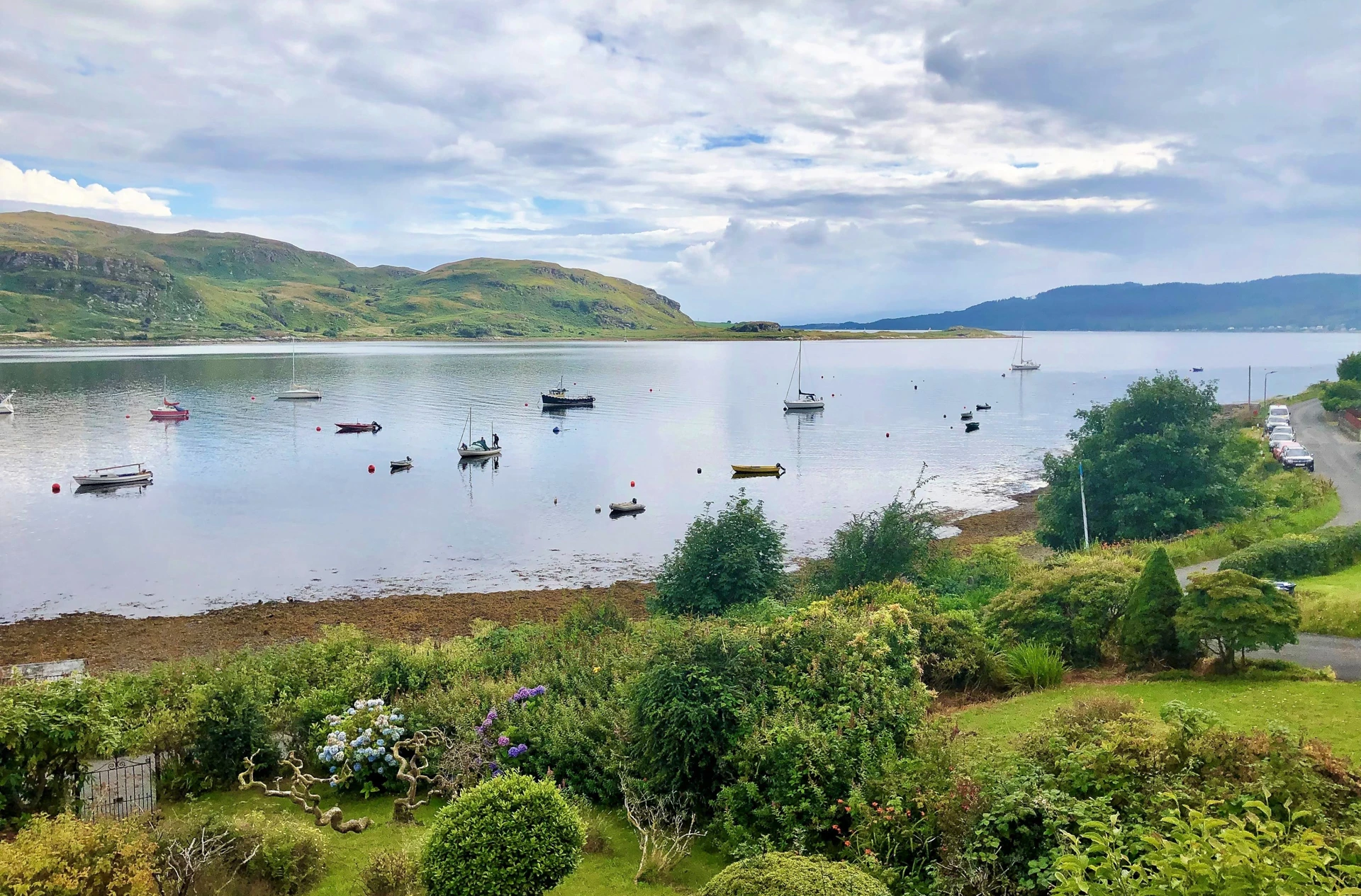 Upper Alta Apartment Image 1