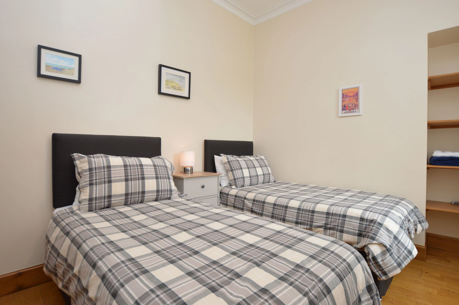 Freeland Cottage Image 1