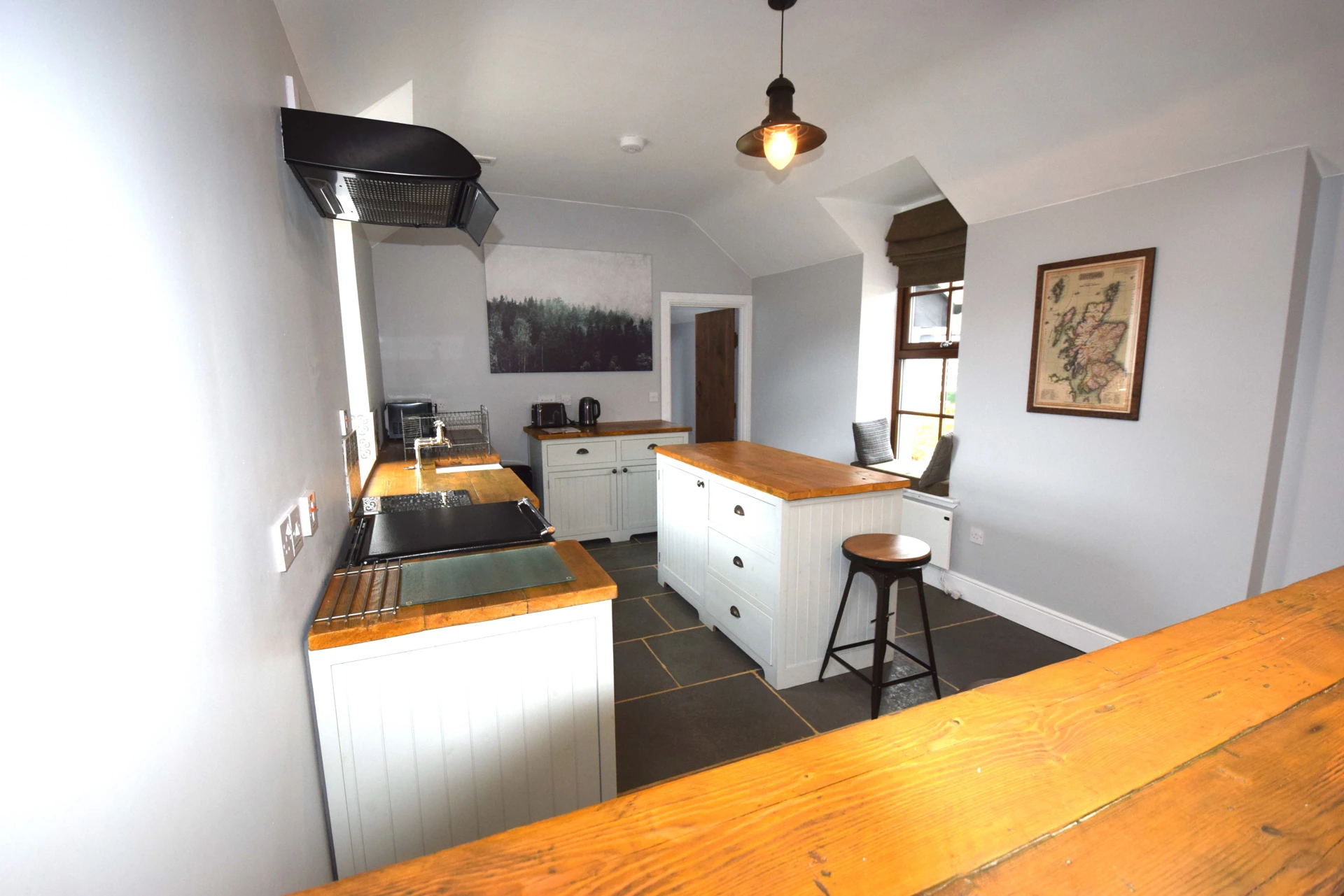 Arivean Cottage Image 1