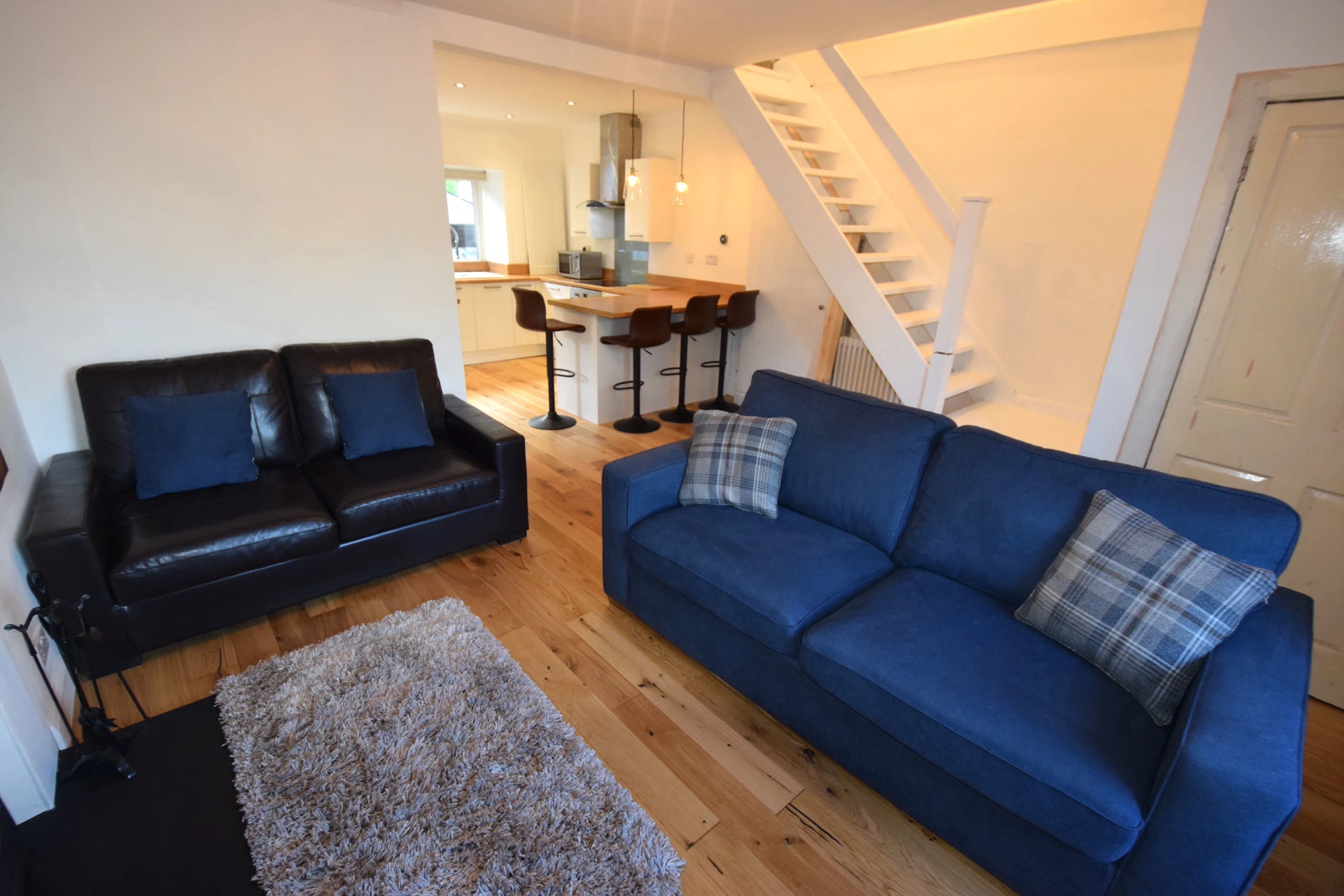 1 Planetree Cottage - Loch View Image 1