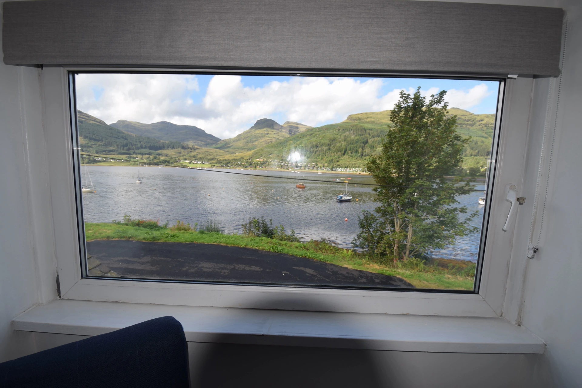 1 Planetree Cottage - Loch View Image 1