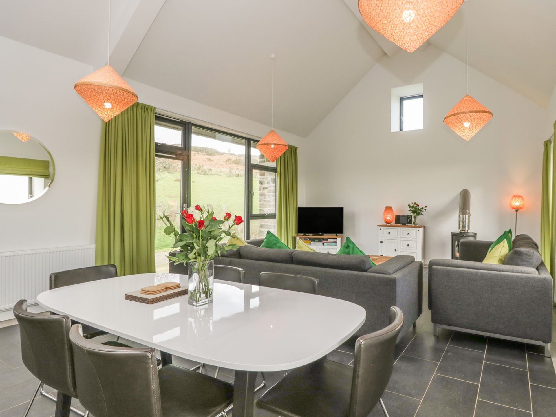 Background image - Property image