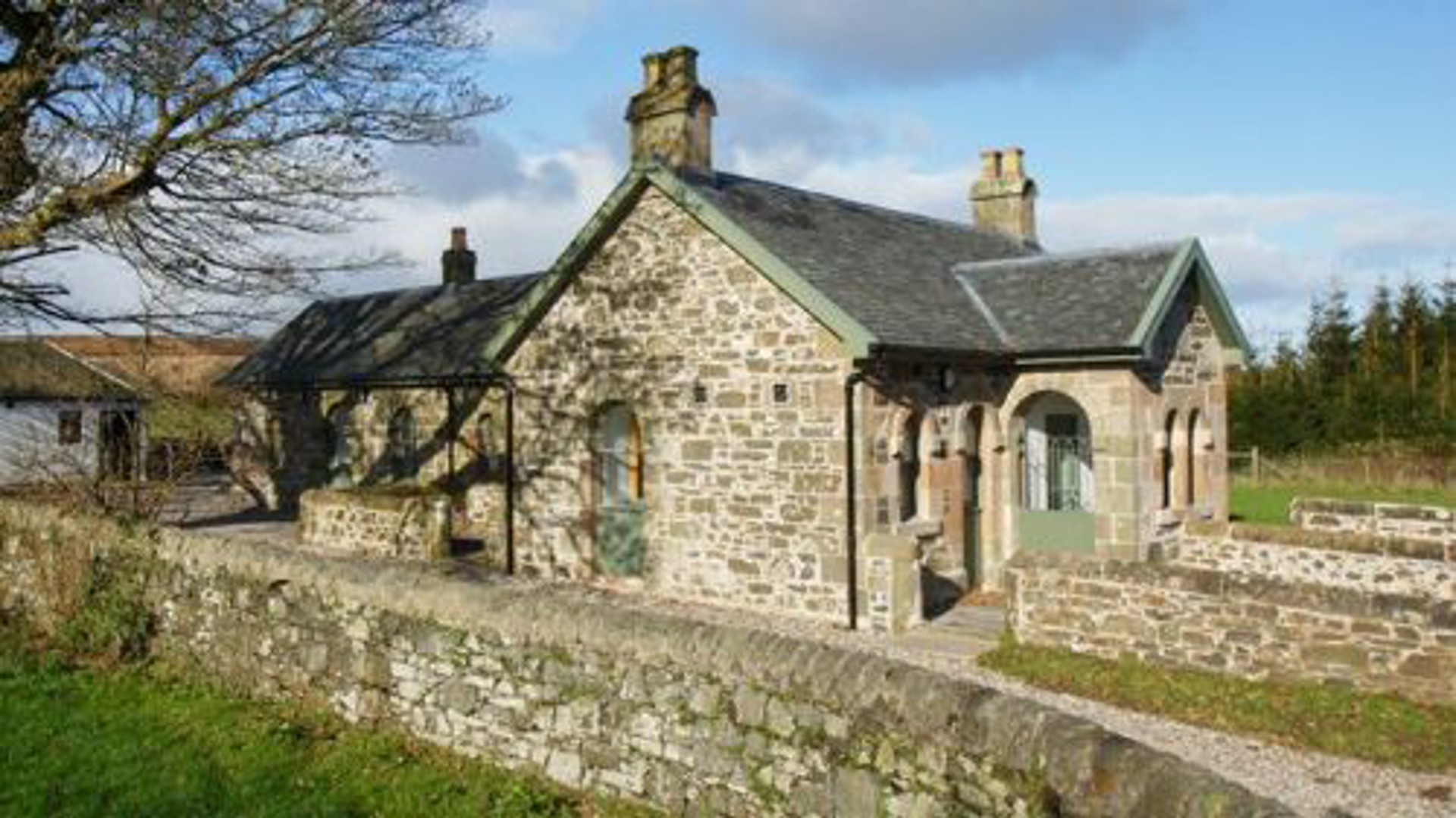 Background image - Property image