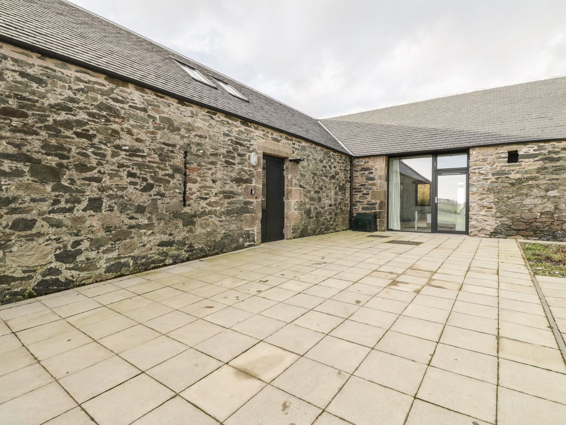 Background image - Property image