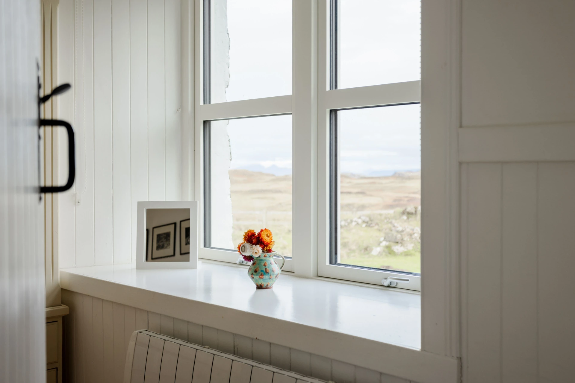 Middle Cottage Image 1