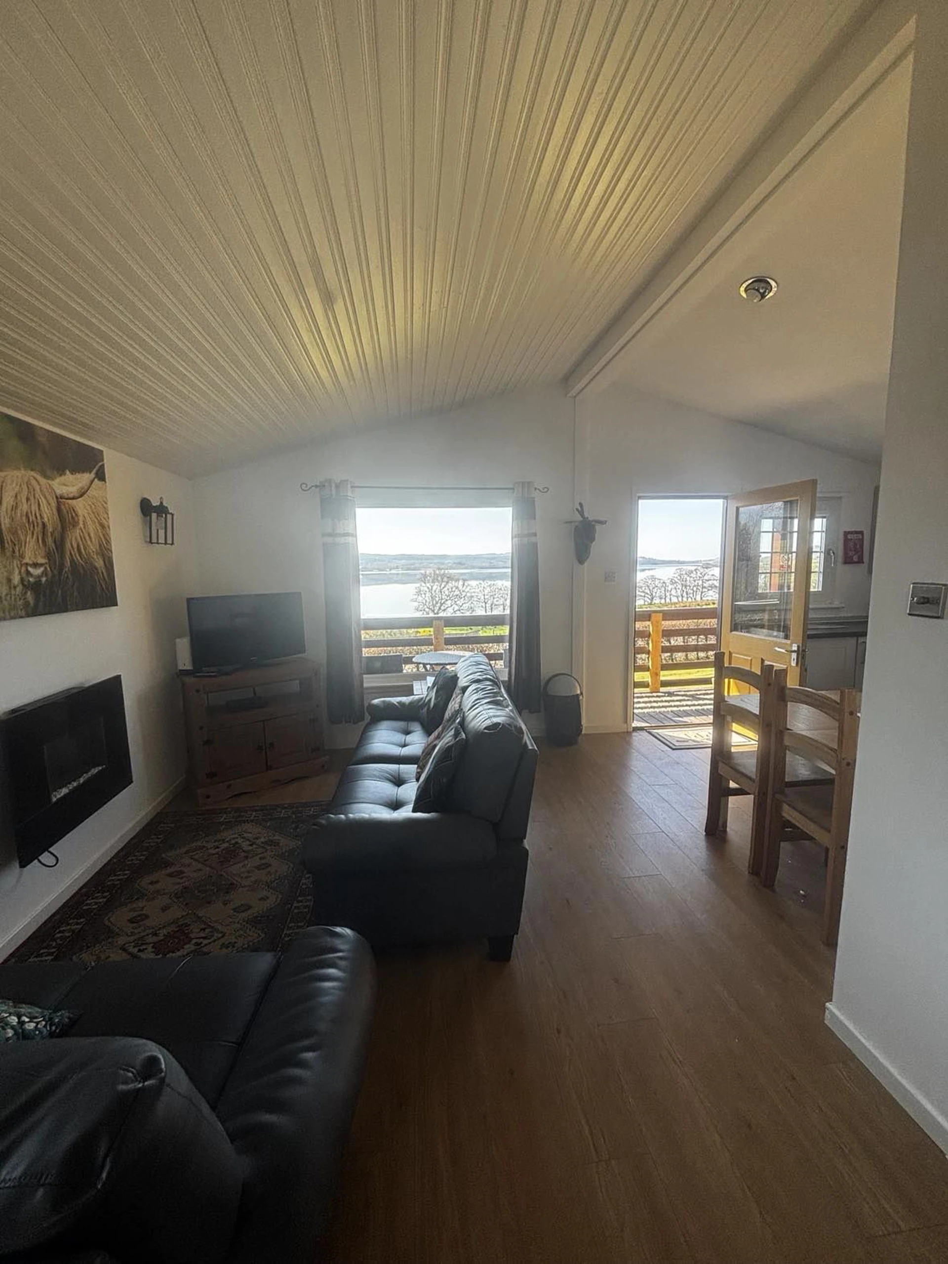 Oak Tree Lodge Image 1