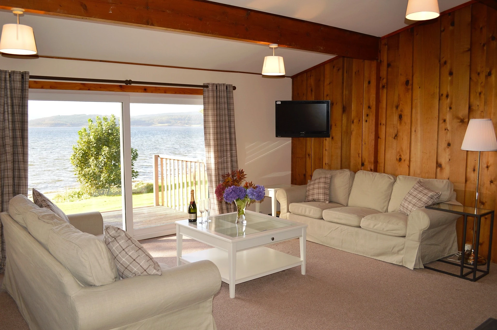 Cockleshell Lodge Image 1