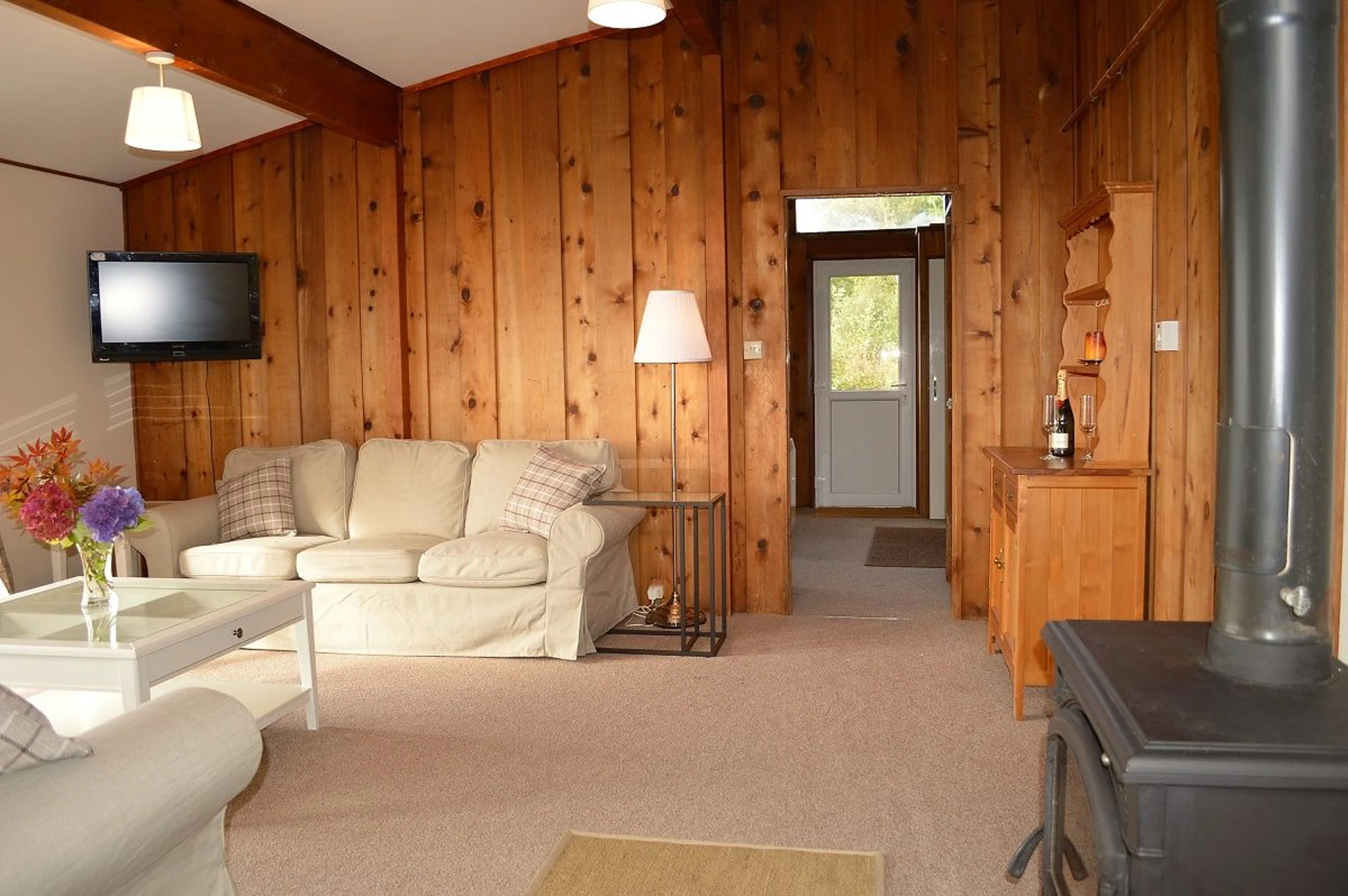 Cockleshell Lodge Image 1