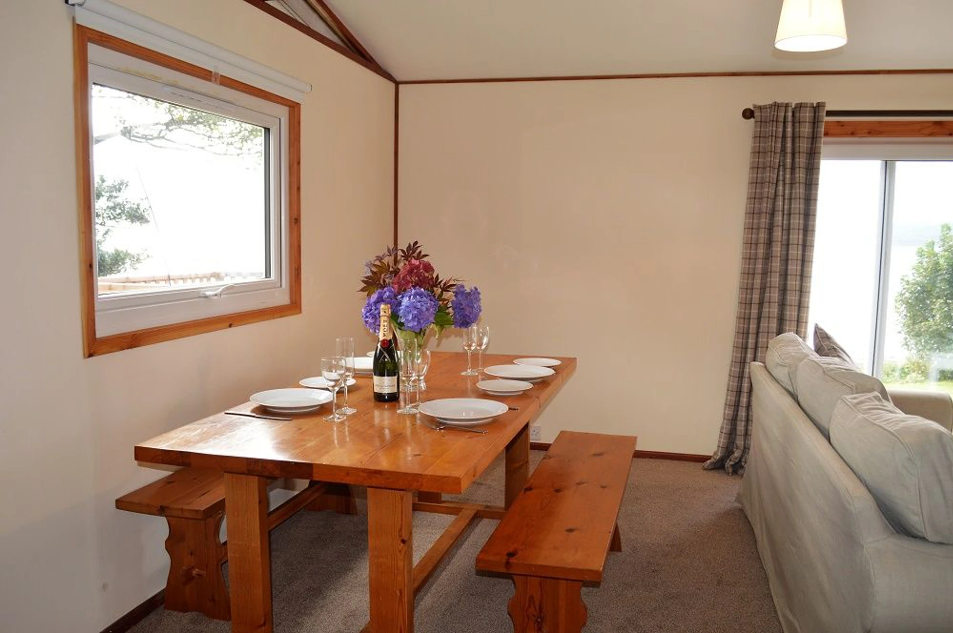 Cockleshell Lodge Image 1