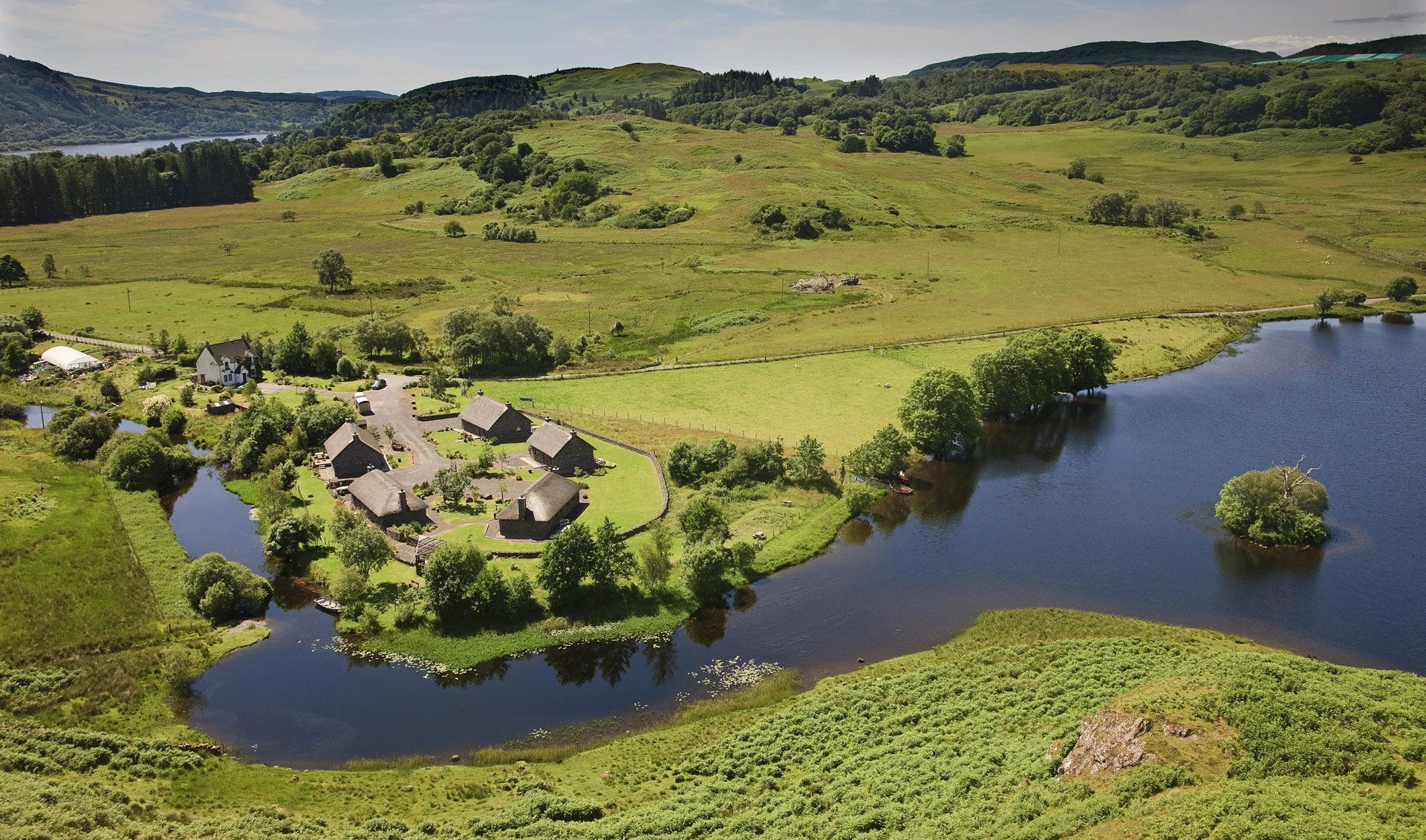 Background image - southqueensferryqfcrossing-roadbridge2.jpg