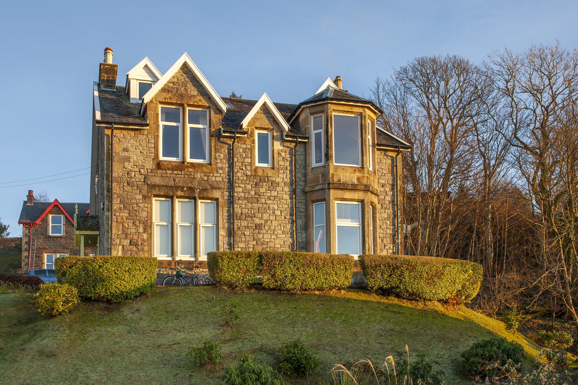 Background image - 1z6e0256_exterior.jpg