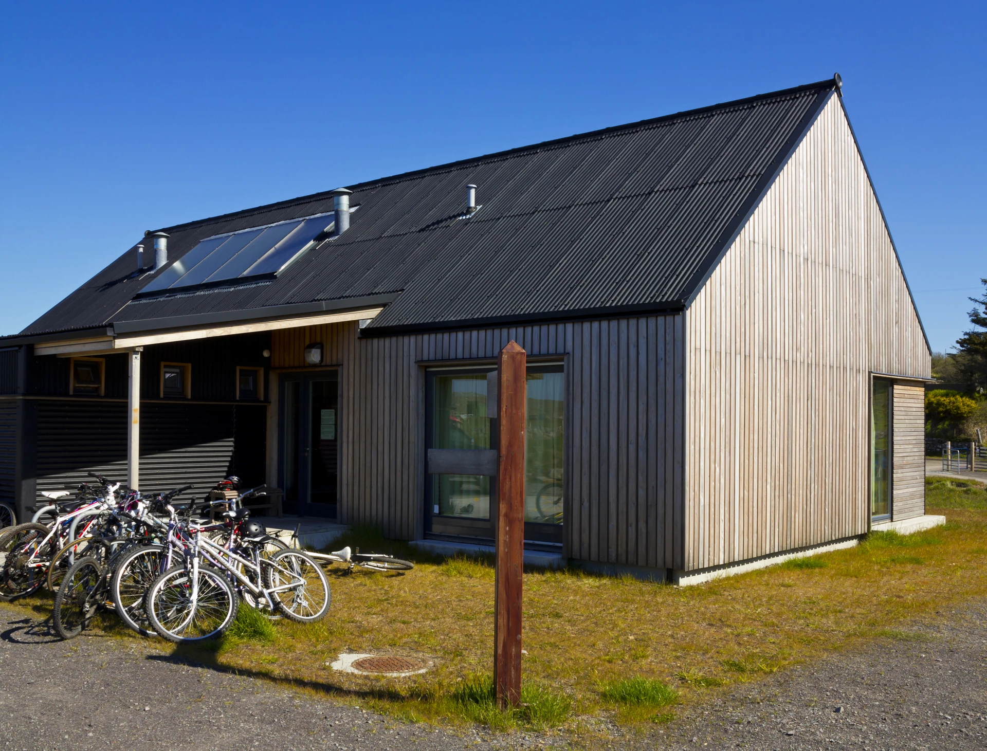 Background image - southqueensferryqfcrossing-roadbridge2.jpg