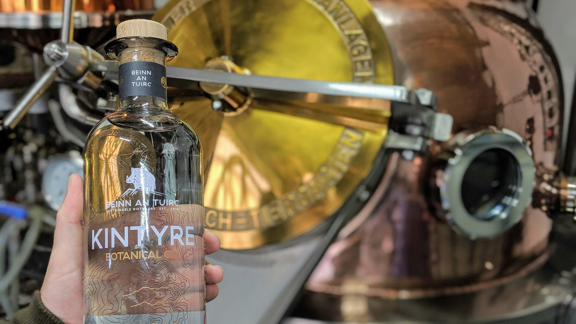 Background image - bottle_and_still.jpg