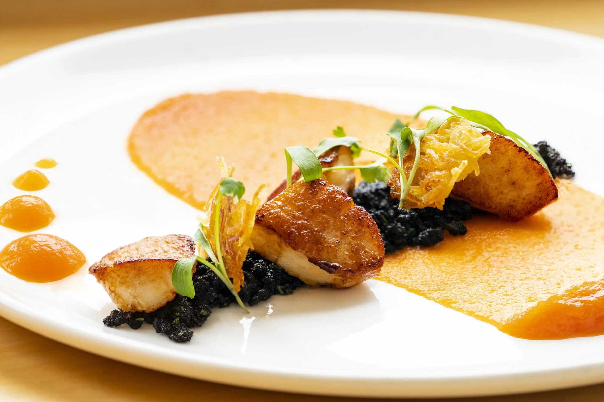 Oysterbarhanddivedscallops