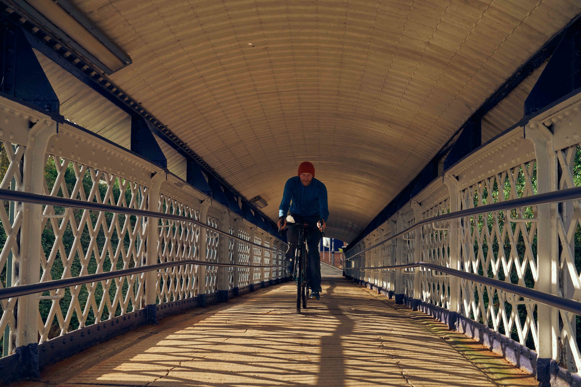Background image - Bike at Train Station_Helensburgh_2_StephenSweeneyPhotography
