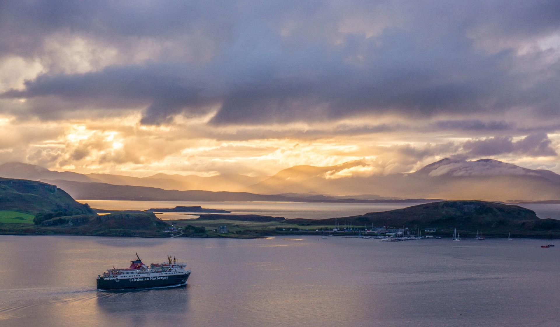 Background image - Sunset Oban Bay
