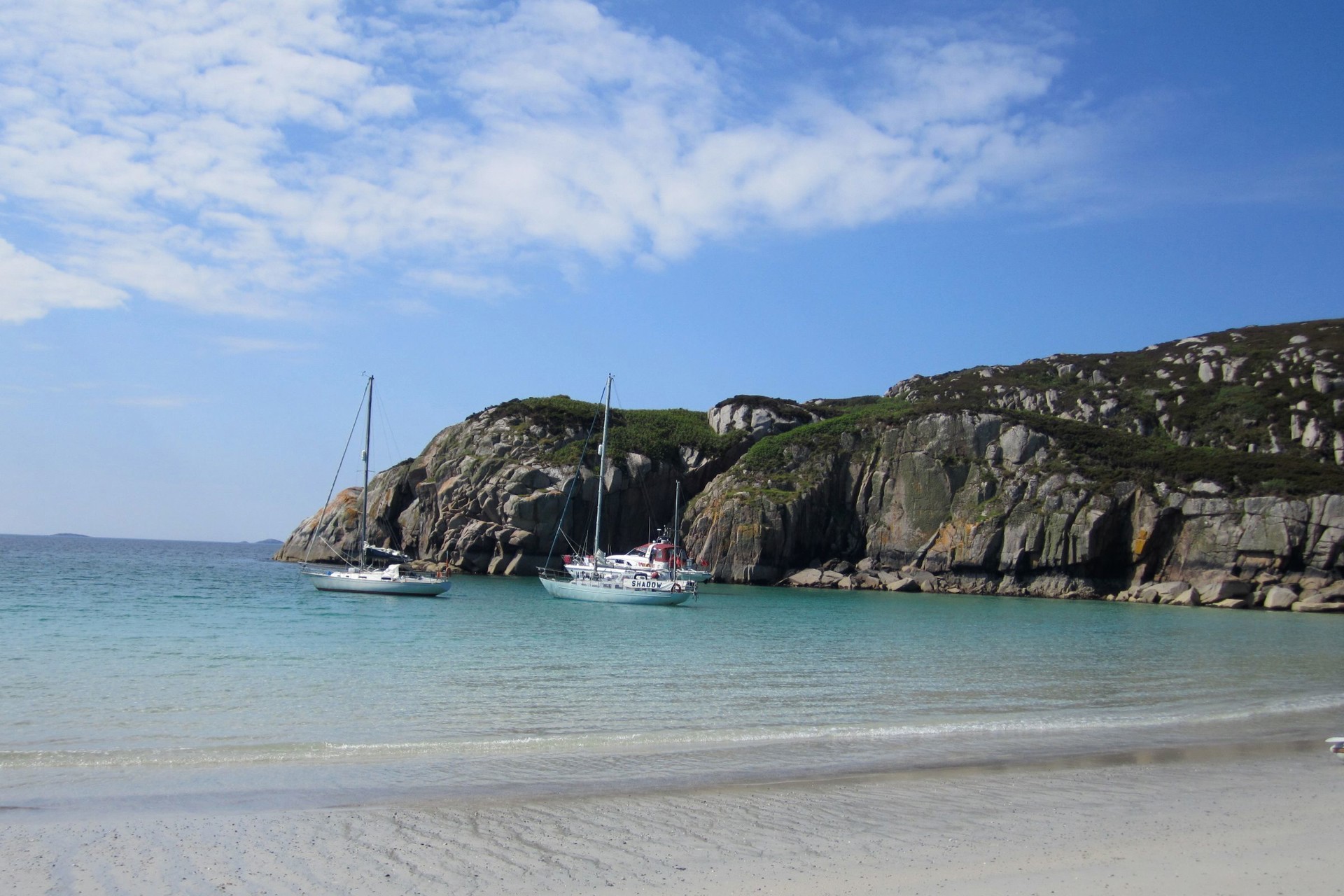 Background image - Balfour Bay Erraid Mull 3